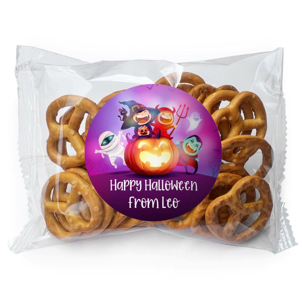 favour perfect favor brezel with custom label spooky kids